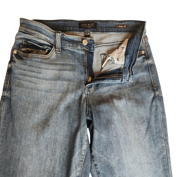 Judy Blue size 9/29 Slim Fit Tapered Leg, mid rise with 29.5" inseam - Picture 2 of 10